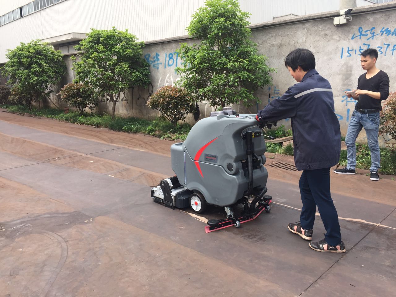 西安静音洗地机